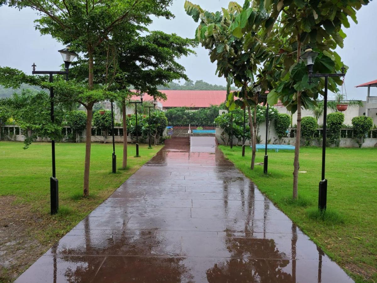 Jaidev Farms And Resort Chhindwara ภายนอก รูปภาพ